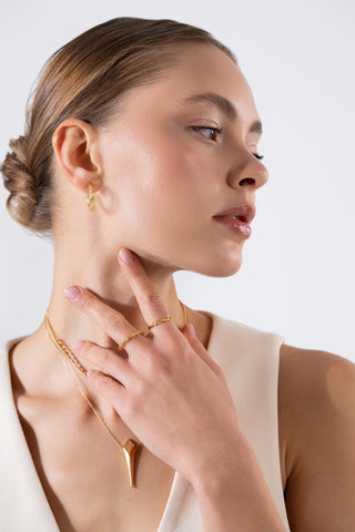 Twisted Oval Gold Earrings - Earrings - Womuse | Fine Jewelry