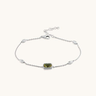 Bracelet in sterling silver with kiwi green Diaspore, front view