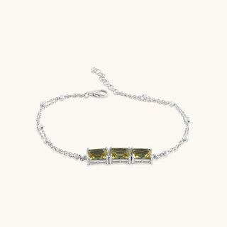 Bracelet in sterling silver with kiwi green Diaspore, front view
