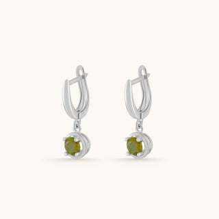 Earring in sterling silver with kiwi green Diaspore, side view