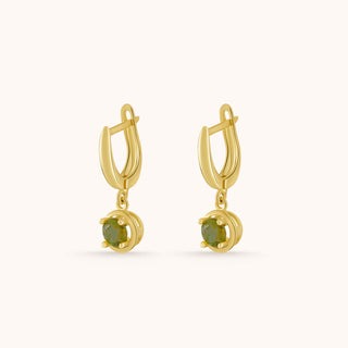 Earring in gold-plated sterling silver with kiwi green Diaspore, side view