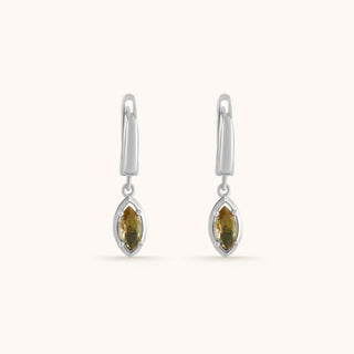Earring in sterling silver with champagne yellow Diaspore, front view