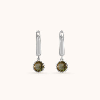 Earring in sterling silver with champagne yellow Diaspore, side view