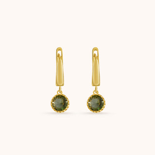 Earring in gold-plated sterling silver with kiwi green Diaspore, side view