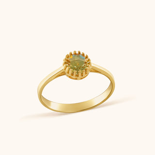 Ring in gold-plated sterling silver with champagne yellow Diaspore, side view