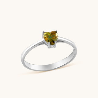 Ring in sterling silver with champagne yellow Diaspore, side view