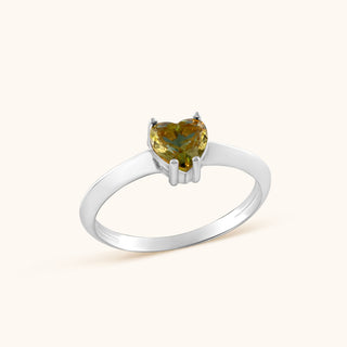 Ring in sterling silver with champagne yellow Diaspore, side view