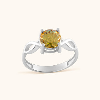 Ring in sterling silver with champagne yellow Diaspore, side view