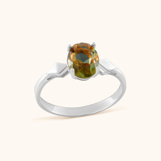 Ring in sterling silver with champagne yellow Diaspore, side view