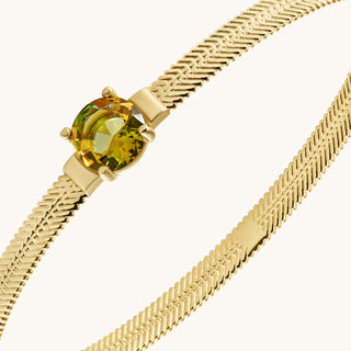 Bangle in gold-plated sterling silver with champagne yellow Diaspore, close-up detail