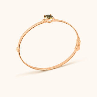 Bangle in sterling silver with champagne yellow Diaspore, side view