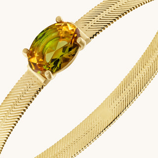 Bangle in gold-plated sterling silver with champagne yellow Diaspore, close-up detail