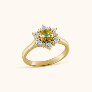 Ring in gold-plated sterling silver with champagne yellow Diaspore, side view