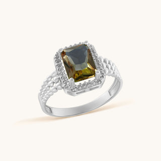 Ring in sterling silver with champagne yellow Diaspore, side view