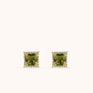 Earring in gold-plated sterling silver with kiwi green Diaspore, side view