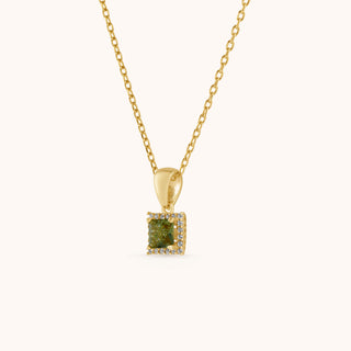 Necklace in gold-plated sterling silver with kiwi green Diaspore, side view
