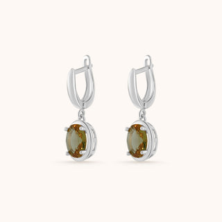 Earring in sterling silver with champagne yellow Diaspore, side view