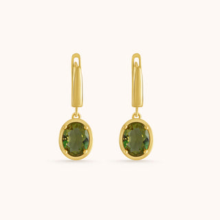Earring in gold-plated sterling silver with kiwi green Diaspore, side view