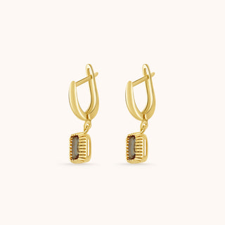 Earring in gold-plated sterling silver with champagne yellow Diaspore, side view