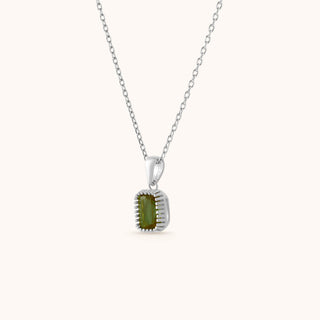 Necklace in sterling silver with kiwi green Diaspore, side view