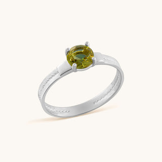 Ring in sterling silver with kiwi green Diaspore, side view