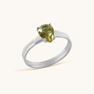 Ring in sterling silver with kiwi green Diaspore, side view