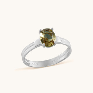 Ring in sterling silver with champagne yellow Diaspore, side view