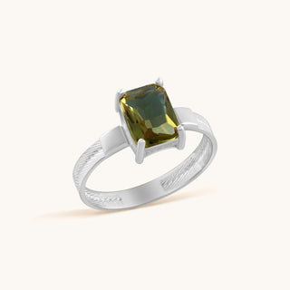 Ring in sterling silver with kiwi green Diaspore, side view