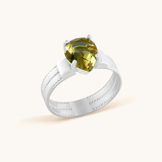 Ring in sterling silver with kiwi green Diaspore, side view