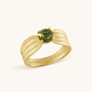 Ring in gold-plated sterling silver with kiwi green Diaspore, side view
