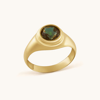 Ring in gold-plated sterling silver with champagne yellow Diaspore, side view