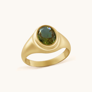 Ring in gold-plated sterling silver with kiwi green Diaspore, side view