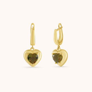 Earring in gold-plated sterling silver with champagne yellow Diaspore, close-up detail