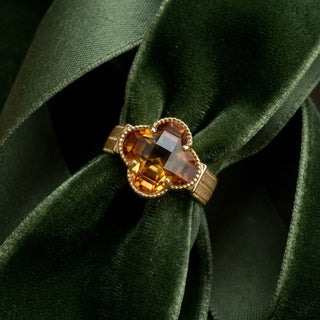 Clove Muse Royale Zultanite Ring