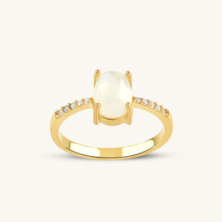 Luminosa Moonstone Ring