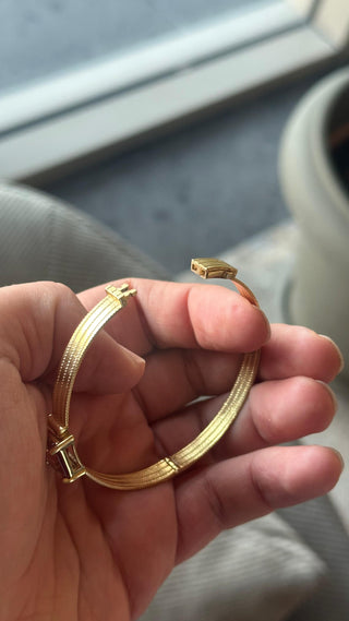 Zultanite Royale Bangle Bracelet