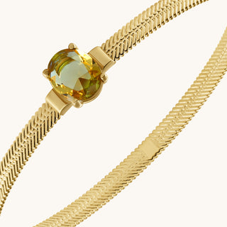 Bangle in gold-plated sterling silver with champagne yellow Diaspore, close-up detail