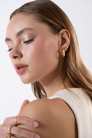 Bar Stud Gold Earrings - Earrings - Womuse | Fine Jewelry