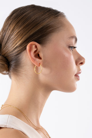 Medium Hoop Gold Earrings - Earrings - Womuse | Fine Jewelry