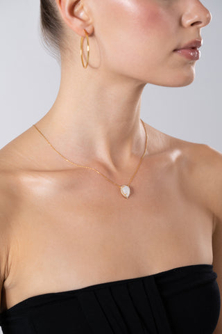 Lacrima Glowing Moonstone Gold Necklace- Gold Vermeil Necklaces - Womuse | Fine Jewelry